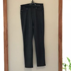 *SOLD* 7 for All Mankind Gray Skinny Pants